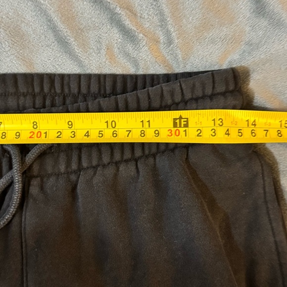 TNA Sweatfleece Boyfriend Fit Joggers
#1159 - Picture 3 of 9